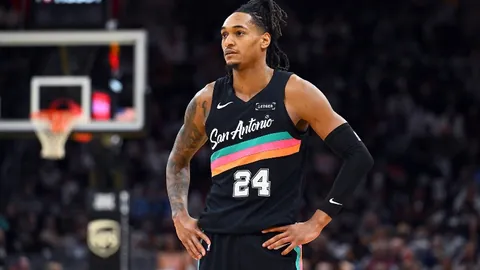 大乐透期号专家推荐：亚历山德里亚晋级分析